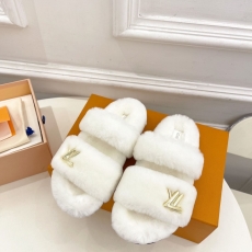 Louis Vuitton Slippers